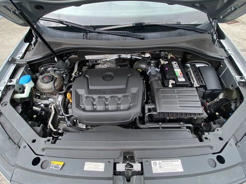 Used 2019 Volkswagen Tiguan S image 27