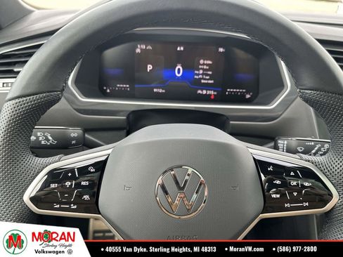Used 2024 Volkswagen Tiguan SE R-Line AWD/4WD image 25