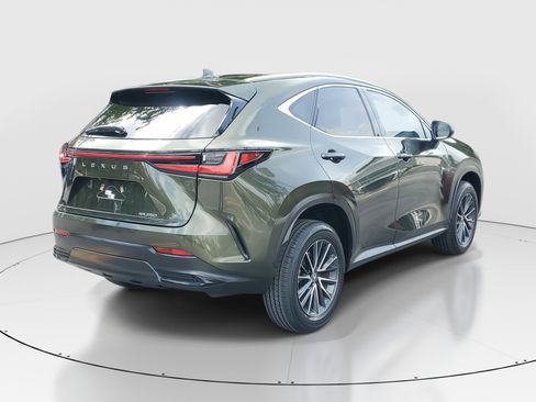 Used 2024 Lexus NX 250 FWD w/ Towing Package (2000 Lbs) image 7
