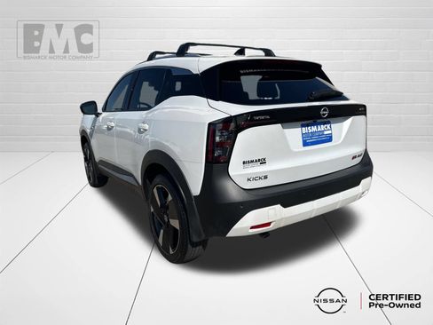 Used 2026 Nissan Kicks SR w/ Cold Weather Package AWD/4WD image 4