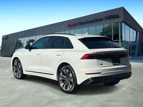 Used 2025 Audi Q8 Prestige w/ Prestige Package AWD/4WD image 4