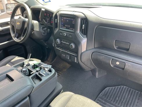 Used 2023 Chevrolet Silverado 1500 Custom AWD/4WD image 19