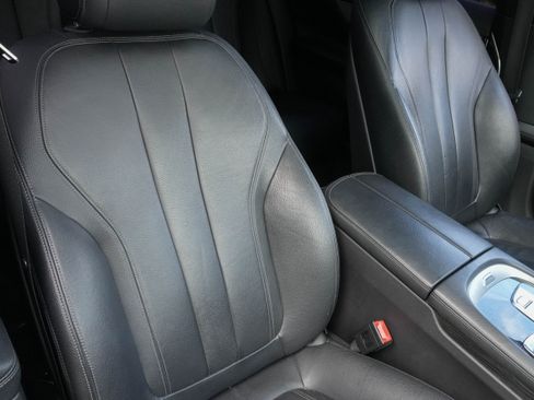 Used 2019 BMW 740i 740i w/ M Sport Package image 14