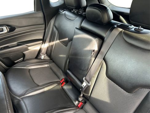 Used 2022 Jeep Compass Altitude w/ Convenience Group image 18