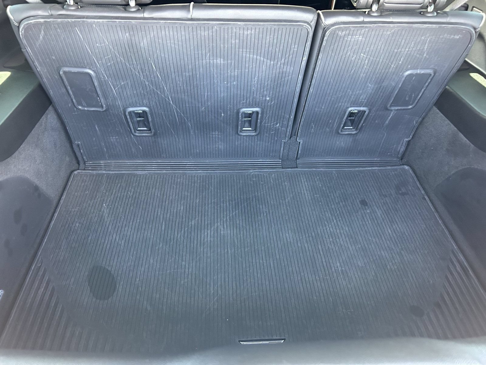 Certified 2025 Cadillac Escalade ESV Premium Luxury w/ LPO, Floor Liner Package AWD/4WD image 16