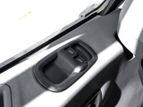 Used 2018 Ford Transit 250 148 Low Roof image 40