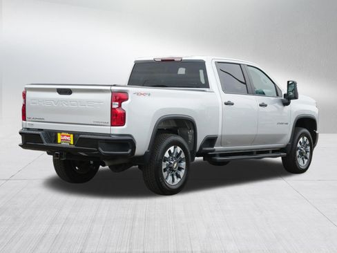 Used 2023 Chevrolet Silverado 2500 Custom w/ Custom Value Package AWD/4WD image 7
