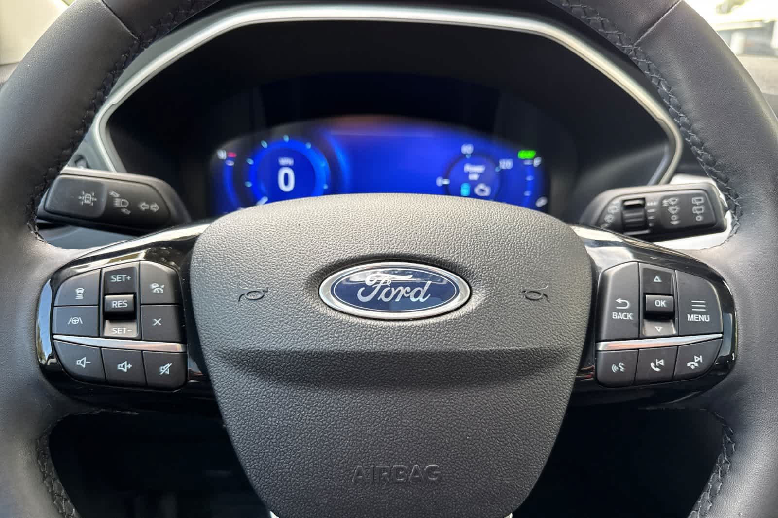 Used 2022 Ford Escape SEL w/ Technology Package FWD image 23
