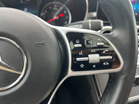 Used 2022 Mercedes-Benz GLC 300 4MATIC Coupe image 17