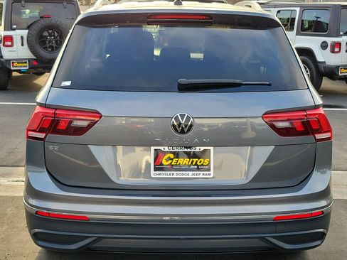 Used 2024 Volkswagen Tiguan SE FWD image 5