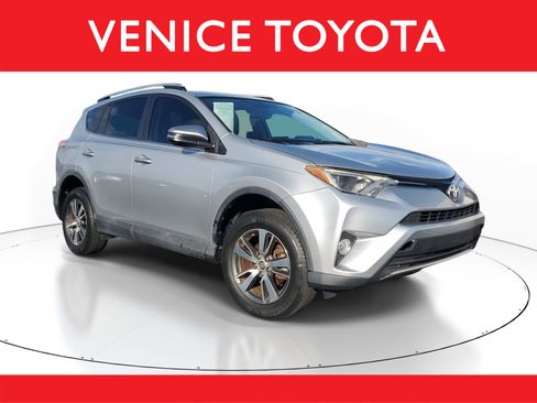 Used 2016 Toyota RAV4 XLE image 1