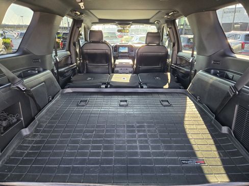 Used 2018 Ford Expedition Limited w/ Equipment Group 301A image 9