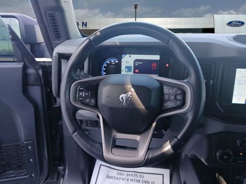 Used 2023 Ford Bronco Big Bend image 12