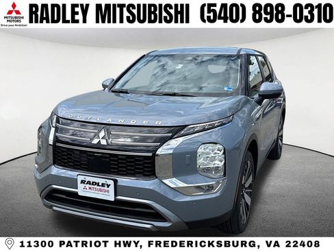 New 2026 Mitsubishi Outlander SE image 1