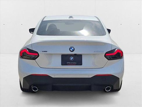 Used 2025 BMW 230i xDrive Coupe image 8