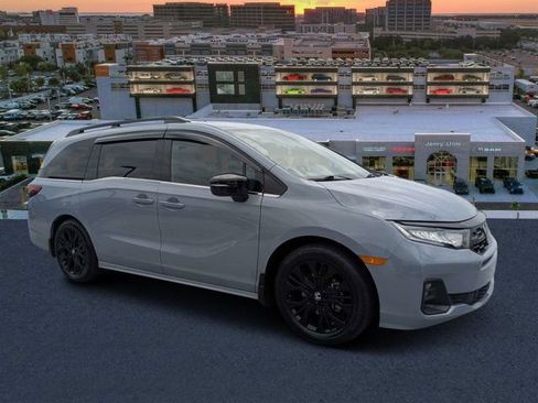 Used 2025 Honda Odyssey Sport-L image 1
