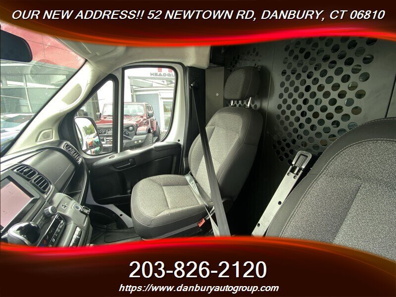 Used 2025 RAM ProMaster 2500 w/ U-Haul Equipment Group FWD image 18