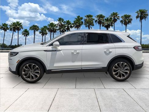 Used 2023 Lincoln Nautilus Reserve FWD image 4