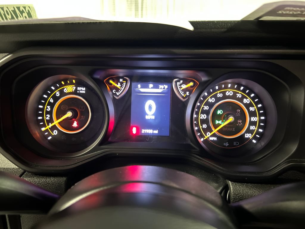 Used 2024 Jeep Wrangler Sport AWD/4WD image 16