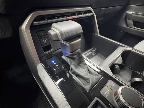 Used 2024 Toyota Tundra SR5 AWD/4WD image 44