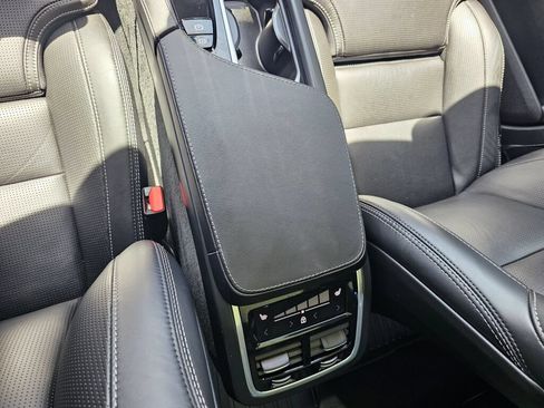 Used 2023 Volvo XC90 B6 Ultimate w/ Protection Package Premier AWD/4WD image 23