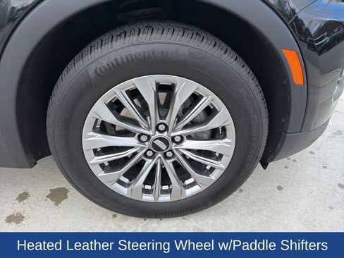 Used 2024 Cadillac XT4 Premium Luxury w/ Technology Package image 12