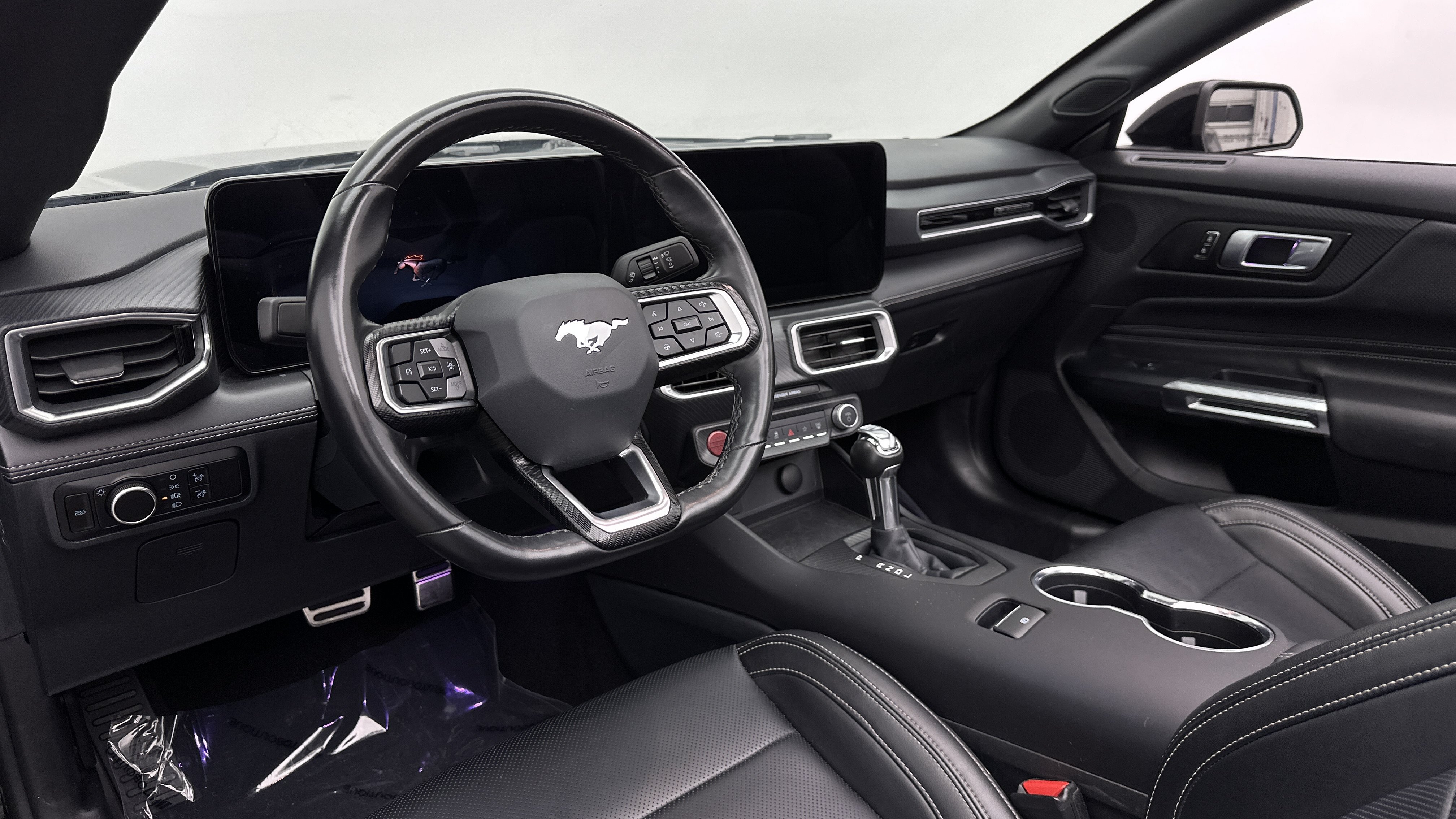 Used 2025 Ford Mustang Premium RWD image 11