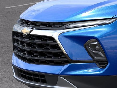 New 2026 Chevrolet Blazer LT w/ Convenience Package AWD/4WD image 13