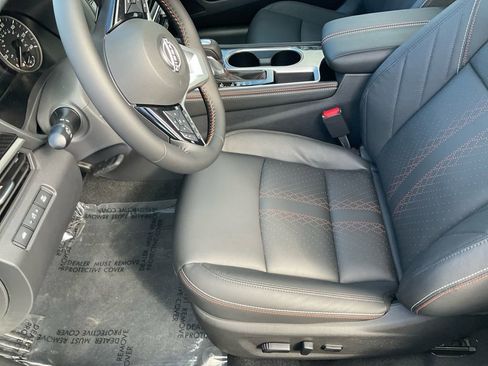 New 2025 Nissan Altima 2.5 SR w/ SR Premium Package image 13