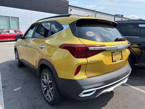 Used 2022 Kia Seltos SX w/ Sunroof Package AWD/4WD image 4