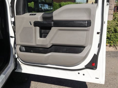 Used 2020 Ford F250 XL w/ Power Equipment Group image 48