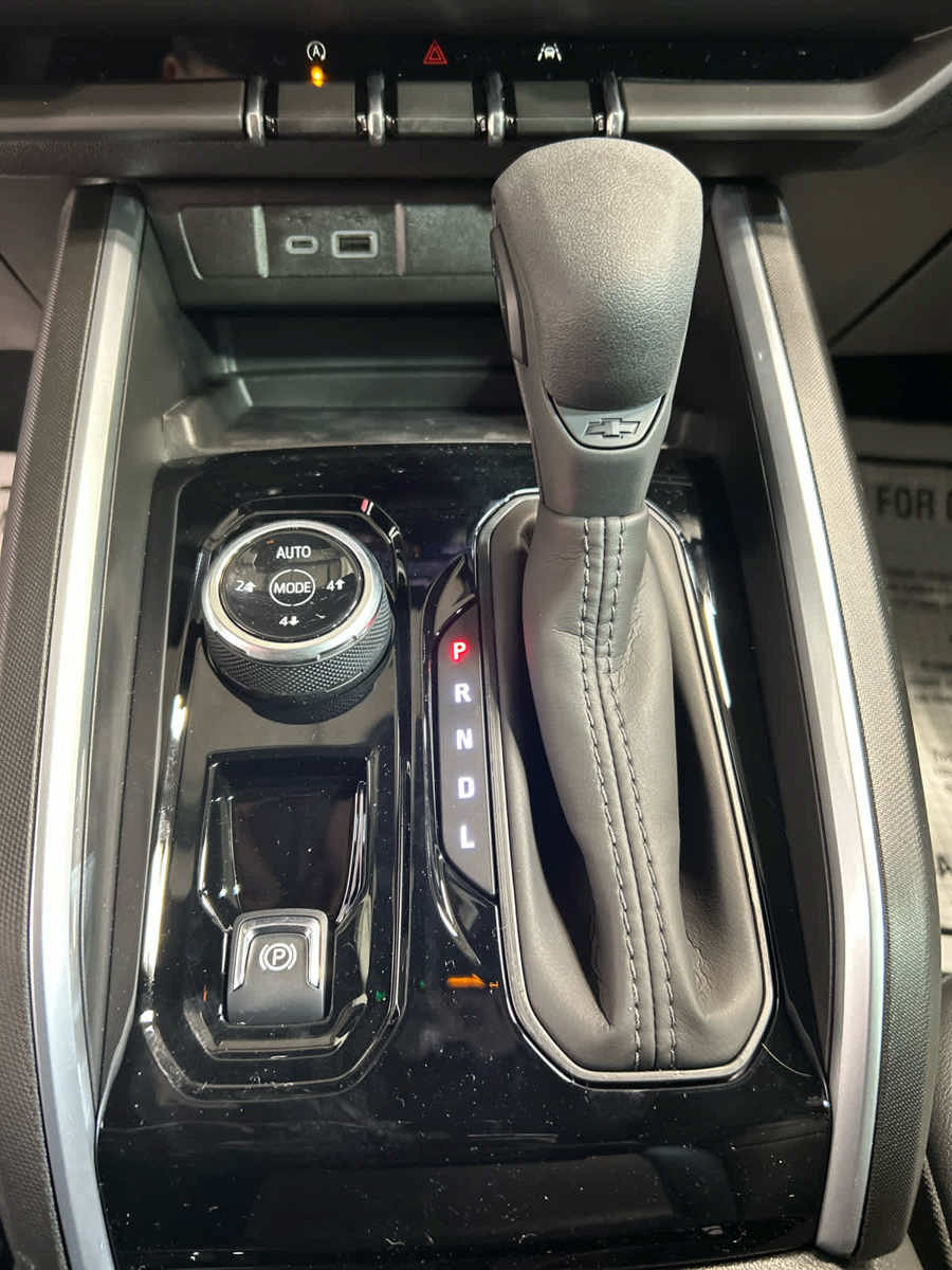 New 2026 Chevrolet Colorado Trail Boss AWD/4WD image 7