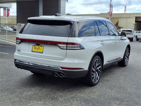 New 2025 Lincoln Aviator Reserve w/ Equipment Group 201A image 3