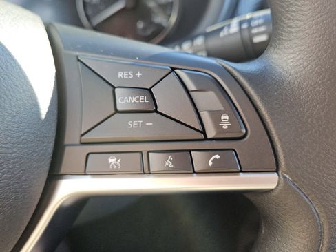 Used 2023 Nissan Kicks SV FWD image 13
