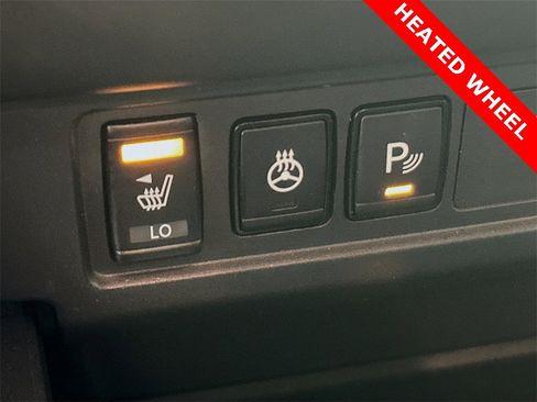 Used 2024 Nissan Frontier SV w/ SV Convenience Package image 22