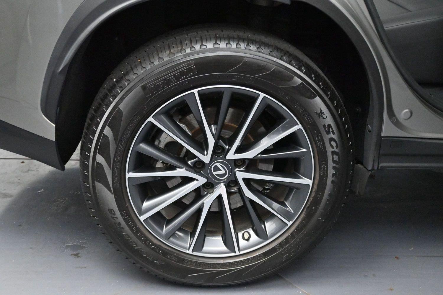 Used 2022 Lexus NX 250 FWD w/ Towing Package (2000 Lbs) image 33