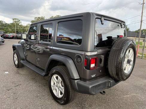 Used 2019 Jeep Wrangler Unlimited Sport S AWD/4WD image 7