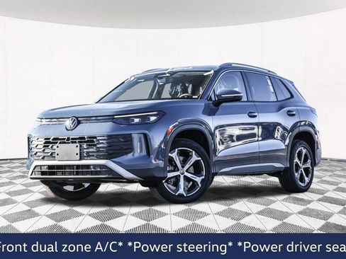 New 2026 Volkswagen Tiguan SE image 2