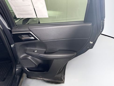 Used 2024 Mitsubishi Outlander SE image 31