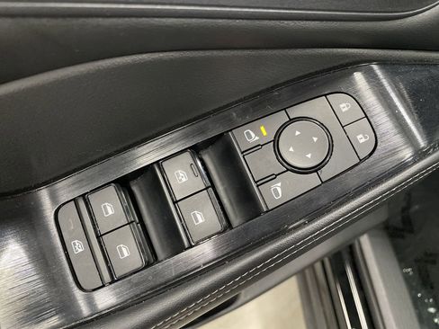 Used 2023 Nissan Rogue SV w/ SV Premium B Package image 29