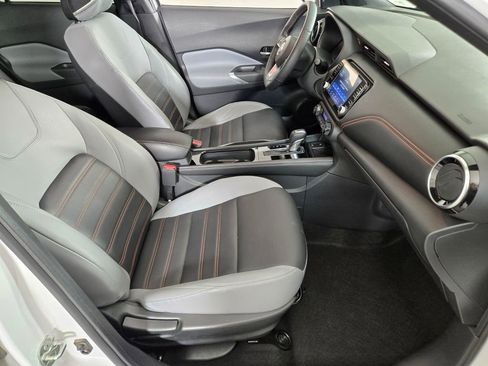 Used 2022 Nissan Kicks SR w/ Premium Package FWD image 21