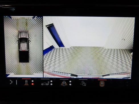 Used 2025 GMC Sierra 2500 AT4 w/ AT4 Premium Plus Package image 16