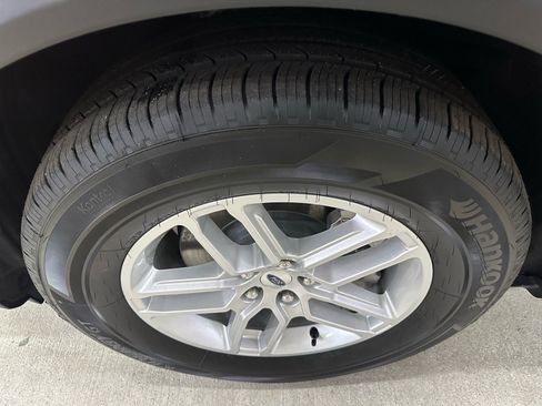 New 2026 Ford Explorer Active image 5