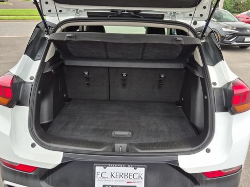 Certified 2023 Buick Encore GX Preferred w/ Cold Weather Comfort Package AWD/4WD image 24
