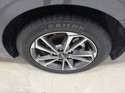 Used 2024 Kia Forte LXS FWD image 34