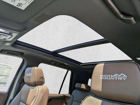 New 2026 Chevrolet Tahoe High Country w/ Sun And Tow Package AWD/4WD image 15