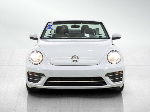 Used 2019 Volkswagen Beetle 2.0T SE image 8