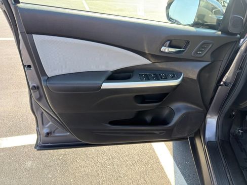 Used 2016 Honda CR-V Touring image 11
