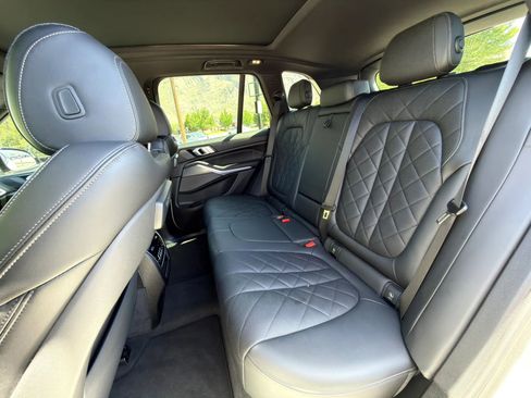 Used 2023 BMW X5 sDrive40i w/ M Sport Package RWD image 23