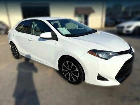 Used 2019 Toyota Corolla LE image 5